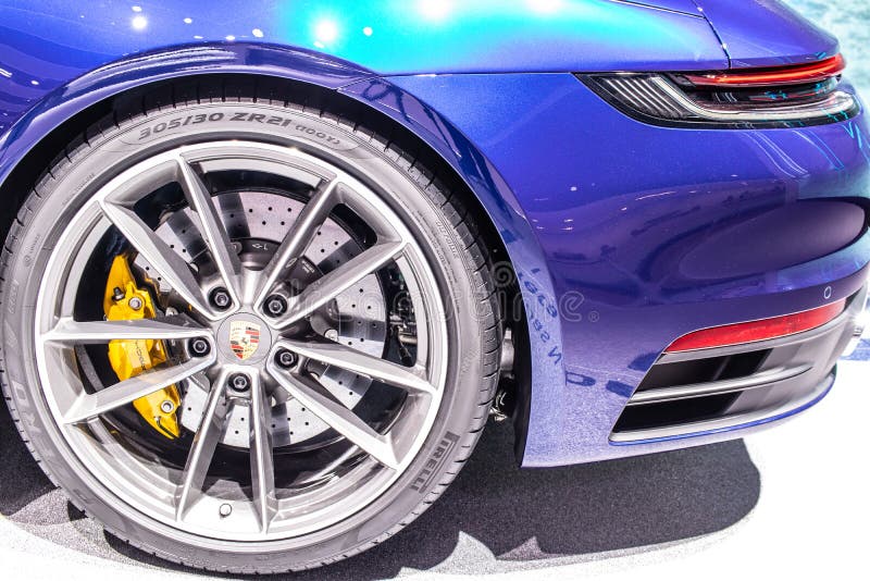 Alla nya Porsche 911 Carrera 4S-kabrio 8th-gen vid International Motor Show, 992-seriens bil från Porsche arkivfoton Alla nya Porsche 911 Carrera 4S-kabrio 8th-gen vid International Motor Show, 992-seriens bil från Porsche arkivfoton