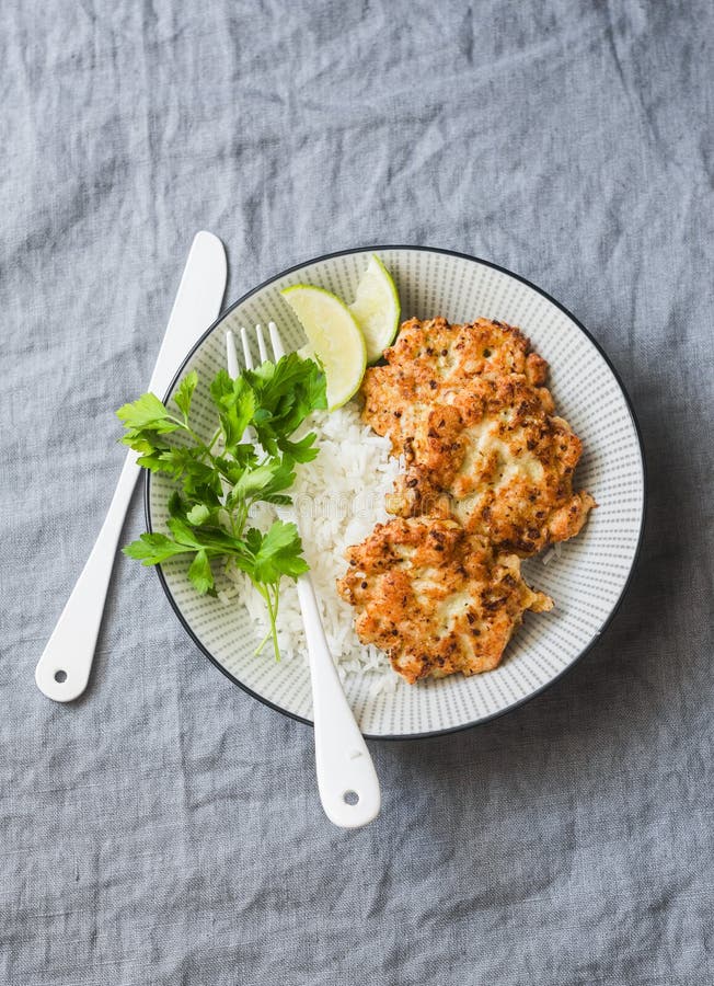 Almôndegas de Couve-Flor - para o almoço de domingo do seu filho, um prato  vegetariano e delicioso! #comidadebebê #introduçãoali…