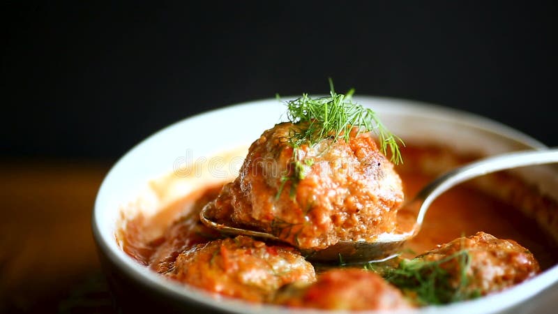 Almôndegas com molho de tomate filme