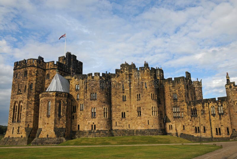 1309 Alnwick diuków England księcia zamek do większego zamieszkiwał Northumberland percy jest drugi zdjęcia royalty free 1309 Alnwick diuków England księcia zamek do większego zamieszkiwał Northumberland percy jest drugi zdjęcia royalty free