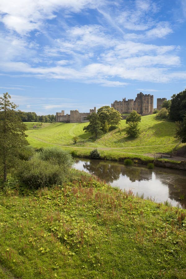 AlnwickSchloss, Northumberland. Stockfoto Bild von schloss, northumberland 26453098