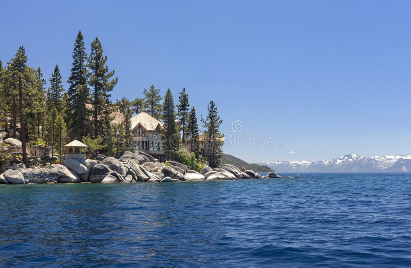 Alojamento de Thunderbird, Lake Tahoe foto de stock Alojamento de Thunderbird, Lake Tahoe foto de stock