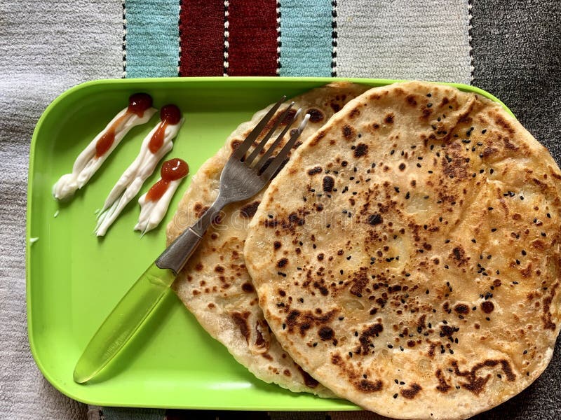 Aloo Paratha or Indian Potato Stuffed Flatbread. Stock Image Image of indian, parotha 277393969
