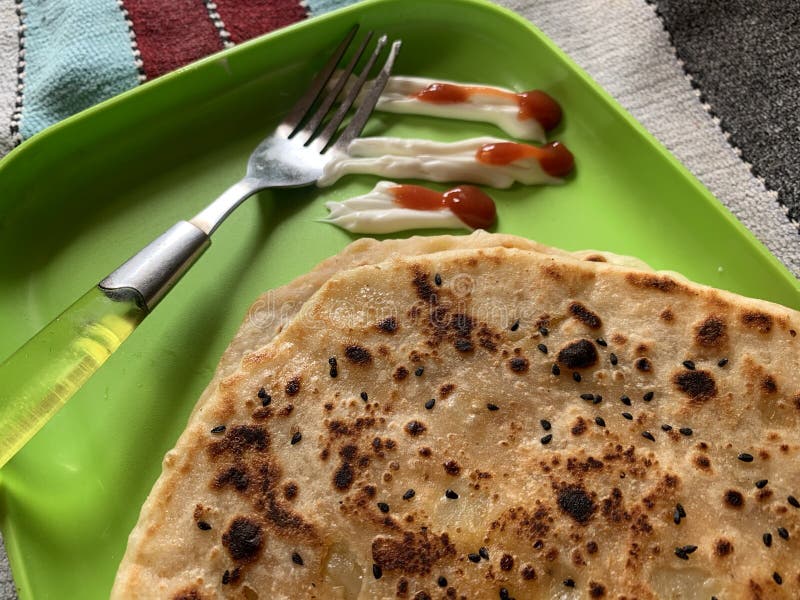 Aloo Paratha or Indian Potato Stuffed Flatbread. Stock Image Image of kulcha, bombay 277393983