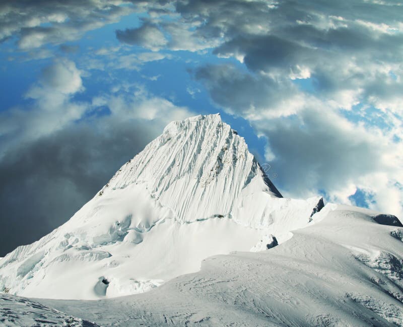 Alpamayo peak