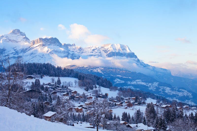 Alpi, paesaggio di inverno immagini stock libere da diritti Alpi, paesaggio di inverno immagini stock libere da diritti