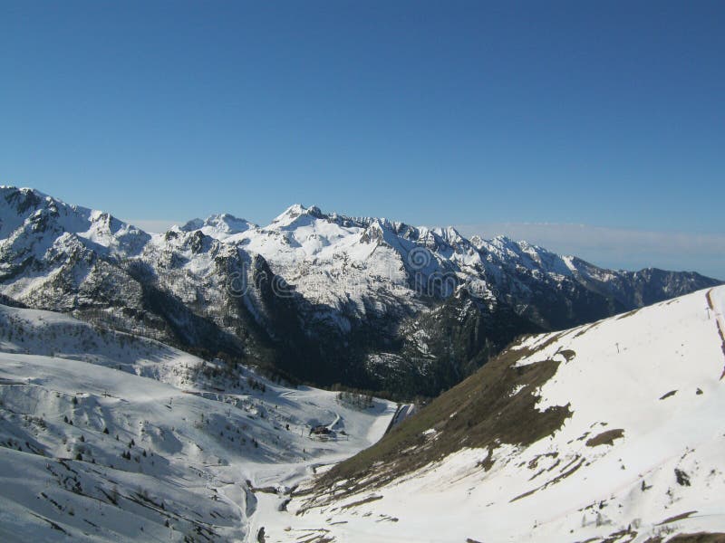 Alpine valley stock image. Image of climb, december, crampon 40413365