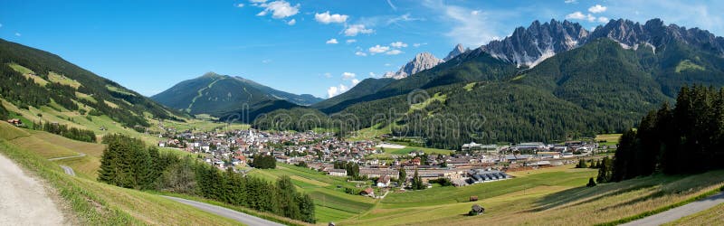Alps mała wioski panorama obraz royalty free Alps mała wioski panorama obraz royalty free
