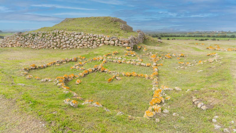 Prehistoric or pre-Nuragic altar Monte d'Accoddi, ancient sanctuary in northern Sardinia. Prehistoric or pre-Nuragic altar Monte d'Accoddi, ancient sanctuary in northern Sardinia