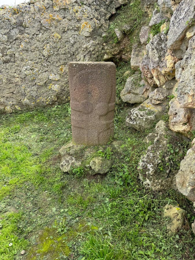 Prehistoric or pre-Nuragic altar Monte d'Accoddi, ancient sanctuary in northern Sardinia. Prehistoric or pre-Nuragic altar Monte d'Accoddi, ancient sanctuary in northern Sardinia