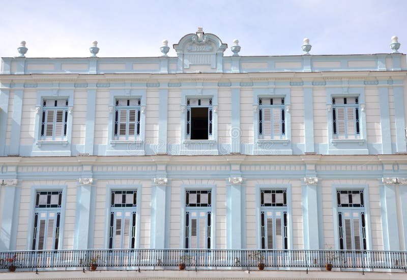 Alte Gebäude-Fassade stockfotografie Alte Gebäude-Fassade stockfotografie