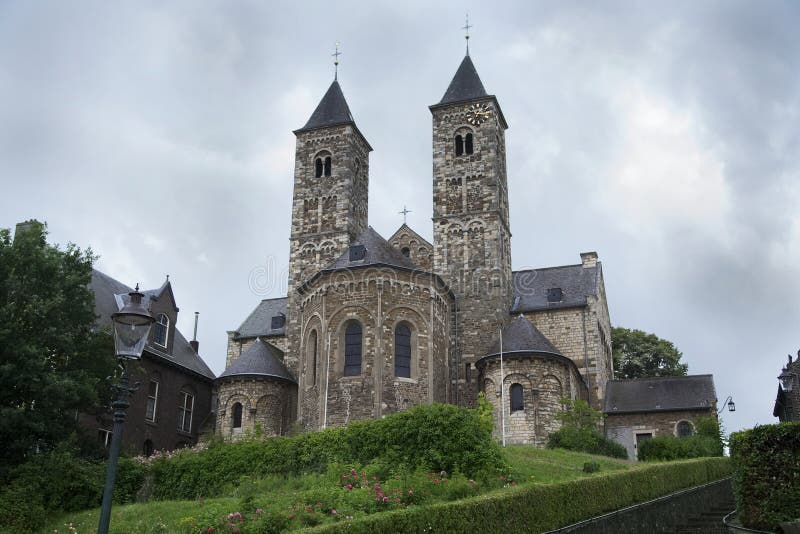 Alte Kirche stockfoto. Bild von denkmal, zieleinheiten - 11557698