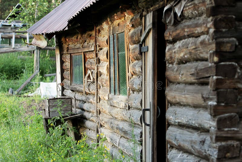 Alte Russische Protokollhütte Stockbild - Bild von haus ...