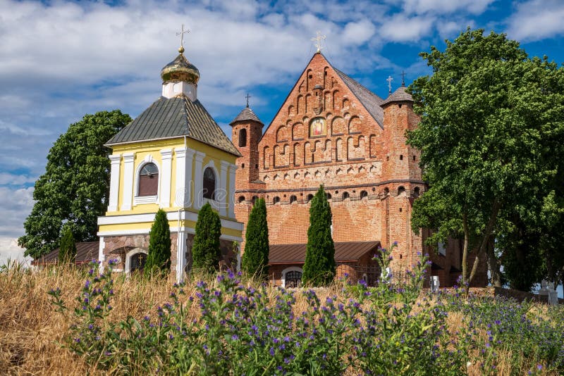 Alte St- Michaelkirche des 15. Jahrhunderts in Synkovichi-Dorf, Grodno-Region, Weißrussland I