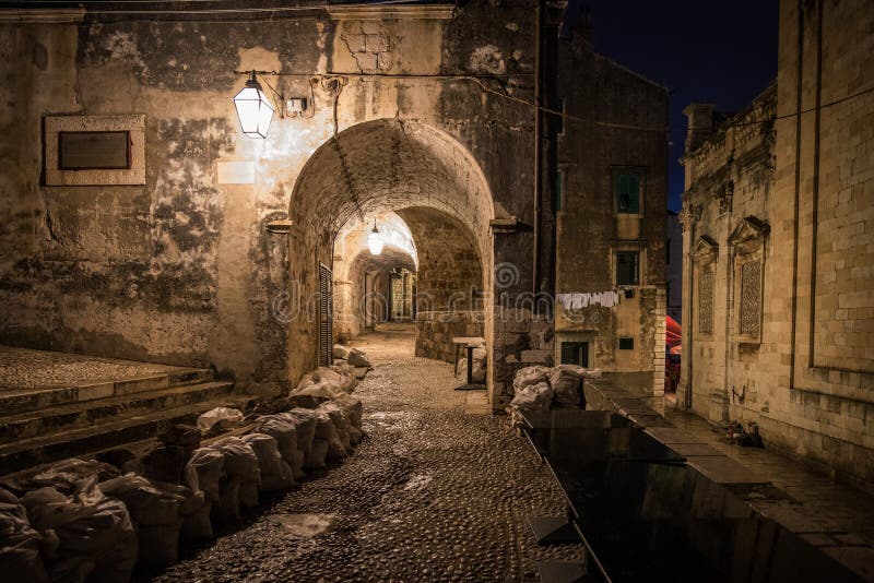 Alte Stadt Dubrovnik Kroatien nachts lizenzfreie stockfotos Alte Stadt Dubrovnik Kroatien nachts lizenzfreie stockfotos