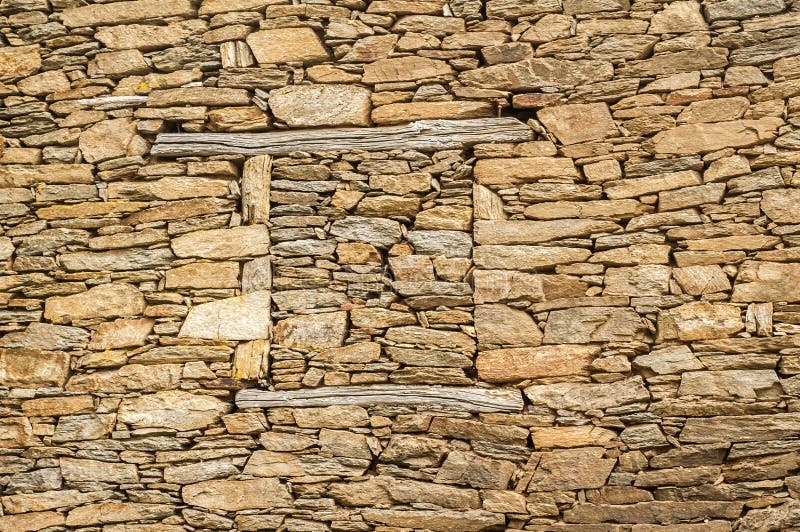 Alte Steinmauer stockfoto. Bild von schmutz, muster 167896400