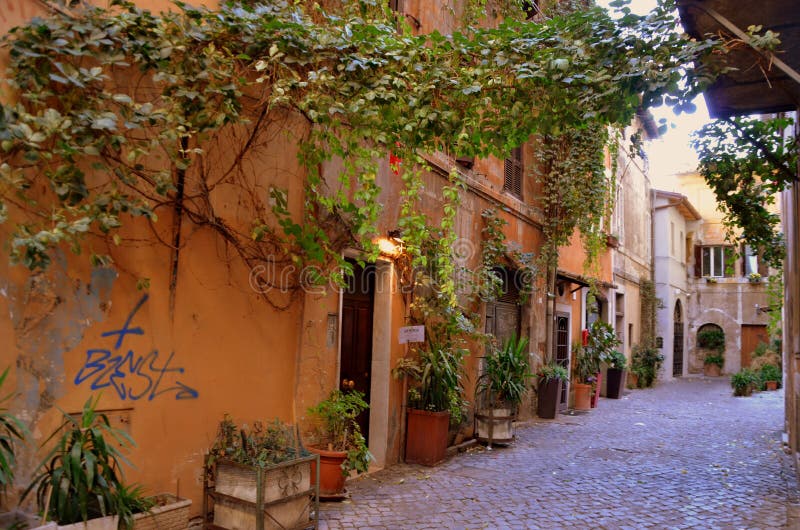 Alte Straße in Trastevere in Rom stockbild Alte Straße in Trastevere in Rom stockbild