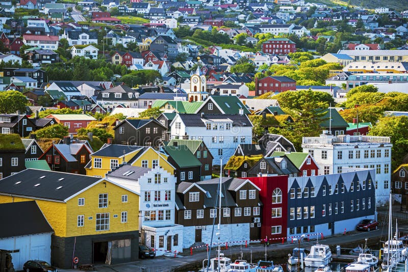 Alte Viertel Torshavn mit Kaigebäuden