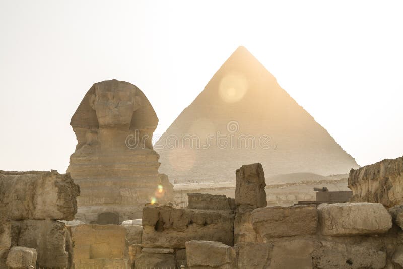 Alte ägyptische Pyramide von Khafre Giseh und große Sphinx stockfotos Alte ägyptische Pyramide von Khafre Giseh und große Sphinx stockfotos
