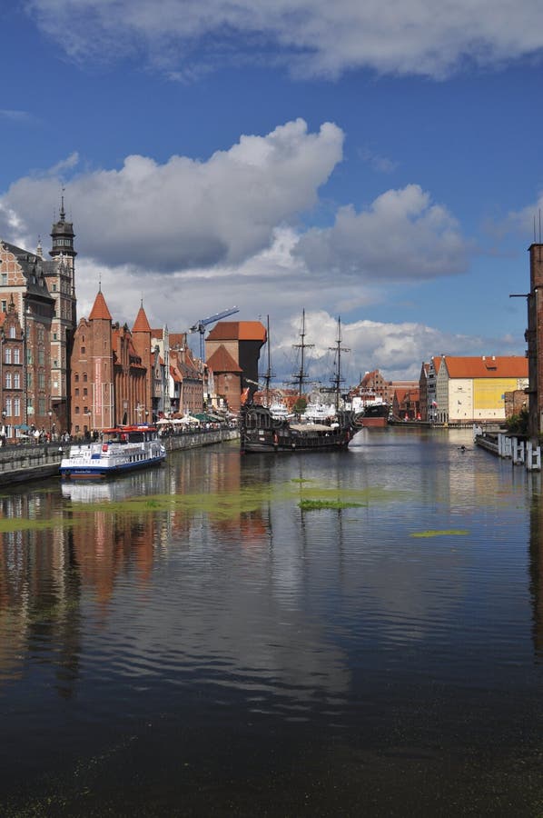 Alter Hafen mit Schiffen stockbilder Alter Hafen mit Schiffen stockbilder