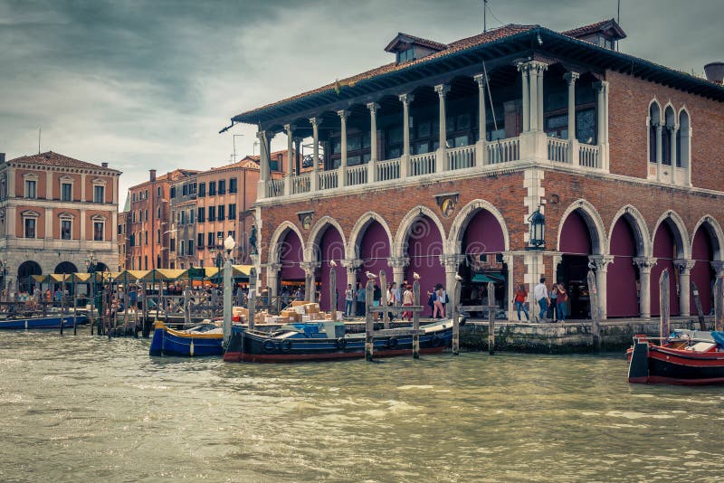 Alter Palast bei Grand Canal in Venedig, Italien stockfotos Alter Palast bei Grand Canal in Venedig, Italien stockfotos