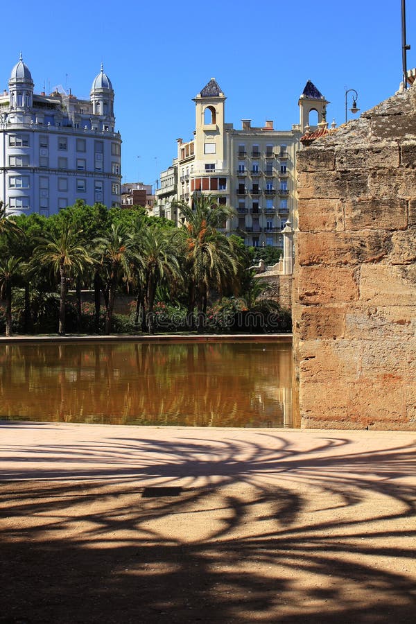 Altes Flussbett Valencia River Rio Turia Stockbild Bild von schatten, stadt 39464969