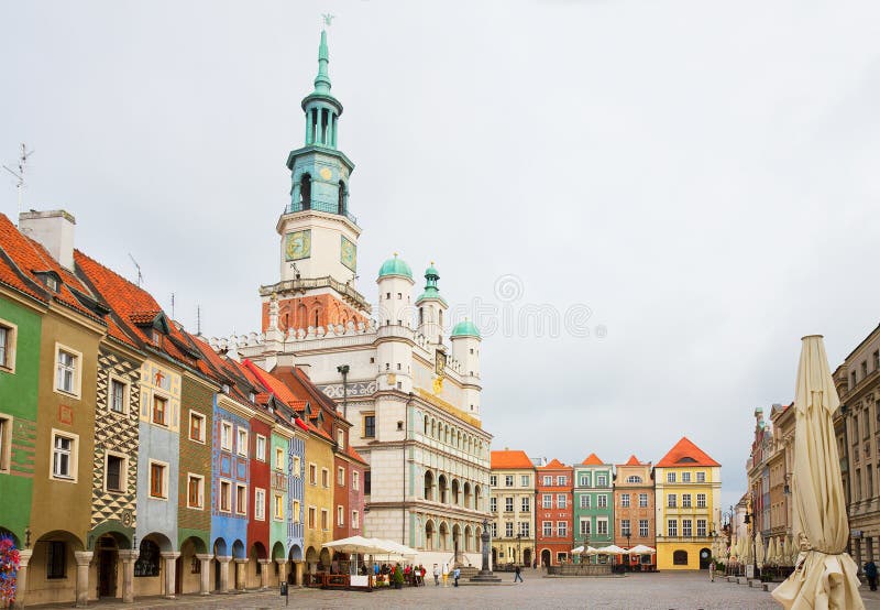 Altes Markt-Quadrat in Poznan, Polen lizenzfreie stockfotografie Altes Markt-Quadrat in Poznan, Polen lizenzfreie stockfotografie