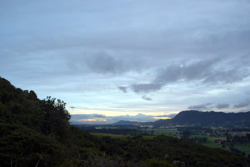 Download Alto De La Virgen - Barandillas Stock Foto - Afbeelding bestaande uit begin, zonsondergang: 107708878
