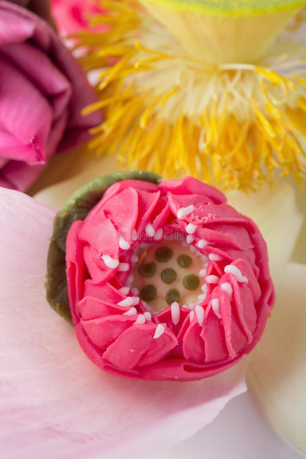 Alua desser Thai traditional sweet dessert. Mold a lotus flower in shape