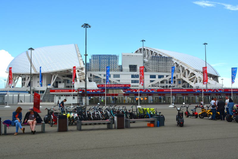 Alugue uma bicicleta na entrada principal ao estádio, ` de Fisht do ` imagens de stock Alugue uma bicicleta na entrada principal ao estádio, ` de Fisht do ` imagens de stock