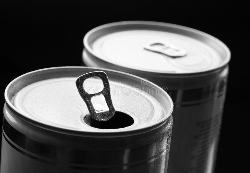 Aluminum can with water drops