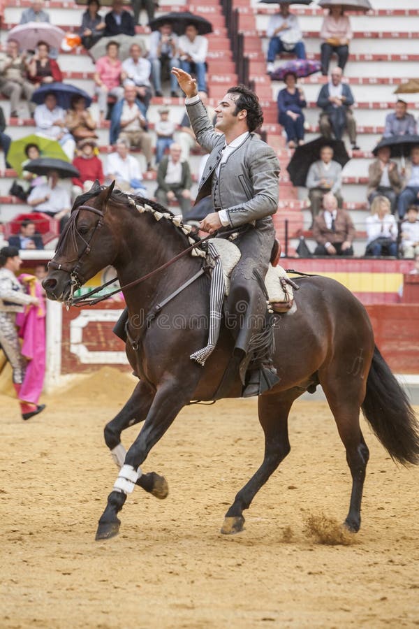 Alvaro Montes, de toréador Espagnol à cheval, Jaen, Espagne photo stock Alvaro Montes, de toréador Espagnol à cheval, Jaen, Espagne photo stock