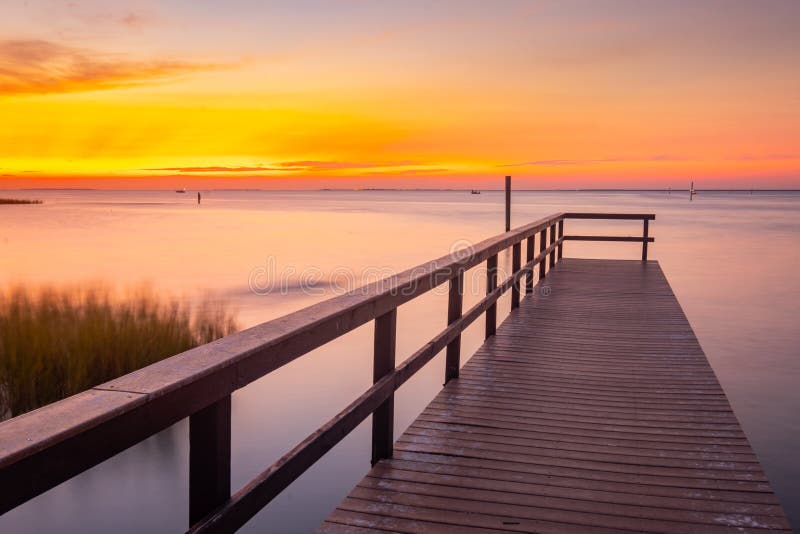 Amazing Sunset Ocean View Bridge Scene Water Front