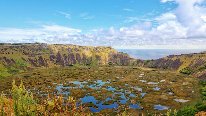 Amazing Volcano in Rapa Nui Island, Chile stock photography Amazing Volcano in Rapa Nui Island, Chile stock photography