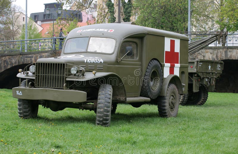 Ambulance de militaires de cru