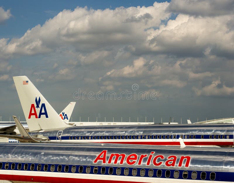 American Airlines editorial stock image. Image of blue 25980674