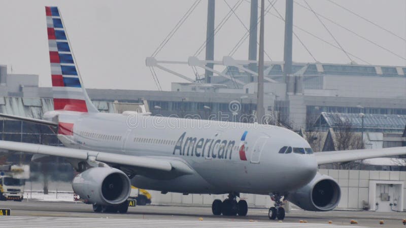 American Airlines i den Munich flygplatsen, närbildsikt