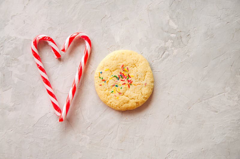 American Style Round Cookies with Confetti Shortbread on a Wir Stock