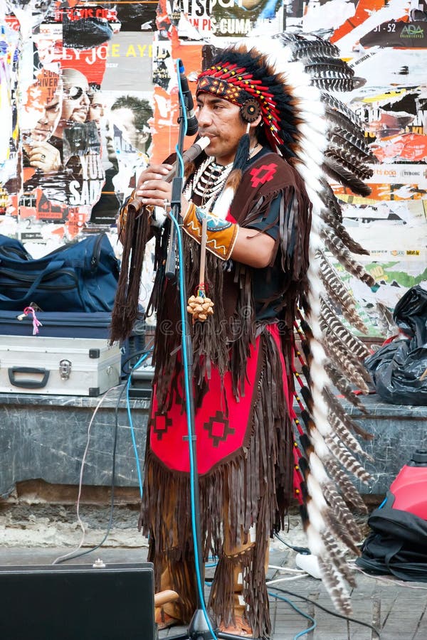 Peru Peruano De Andes Cuzco Do Guerreiro Do Inca Do Homem Imagem