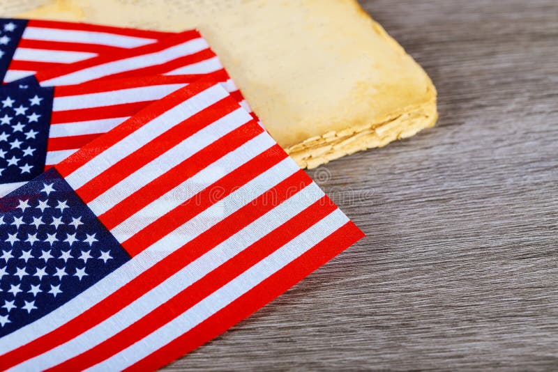 amerikansk träbakgrundsflagga Flaggan av Amerikas förenta stater Stället som ska annonseras, mall fotografering för bildbyråer amerikansk träbakgrundsflagga Flaggan av Amerikas förenta stater Stället som ska annonseras, mall fotografering för bildbyråer