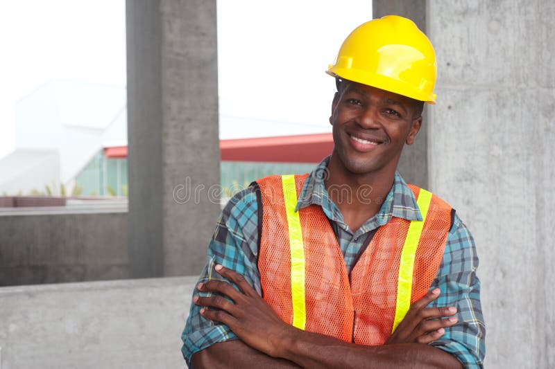 Amerykanin afrykańskiego pochodzenia pracownik budowlany