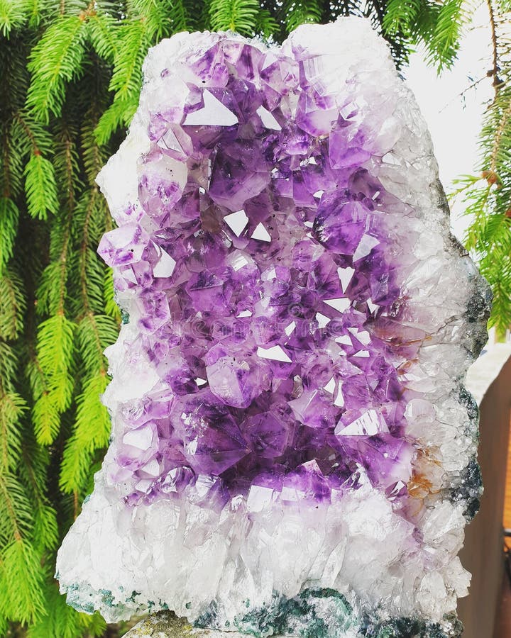 Amethyst crystal geode royalty free stock images Amethyst crystal geode royalty free stock images