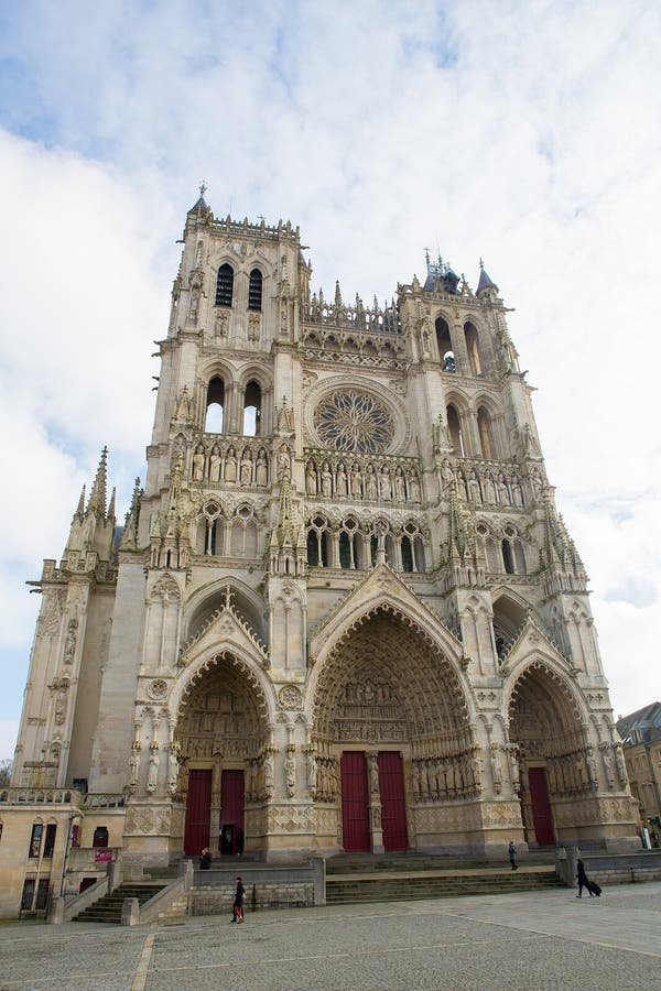Amiens Cathedral editorial photography. Image of gothic - 41104302