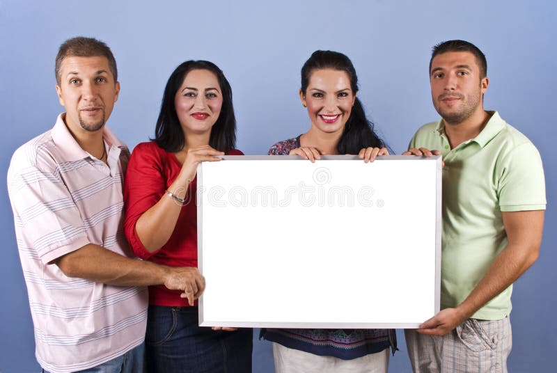 Amigos con la bandera fotografía de archivo libre de regalías Amigos con la bandera fotografía de archivo libre de regalías