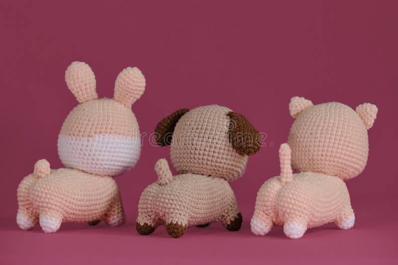 Amigurumi De Cachorro. Animal Relleno De Crochet. Juguete