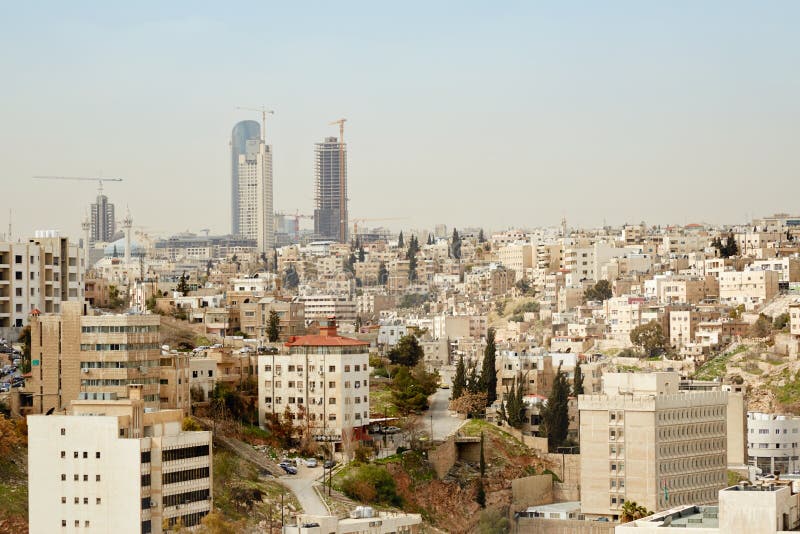 Amman horisontsikt i morgonen, Jordanien royaltyfria foton Amman horisontsikt i morgonen, Jordanien royaltyfria foton