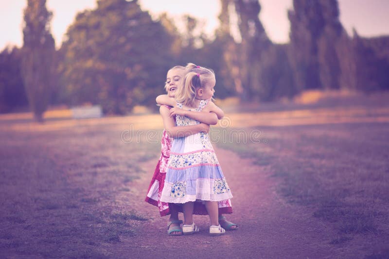 Amor da irmã foto de stock royalty free