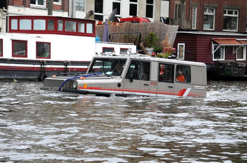 Amphibious Vehicle