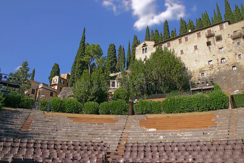 Amphitheatre del romano di Teatro a Verona, Italia