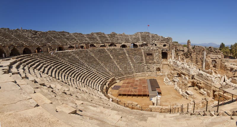 Amphitheatre em Turquia lateral